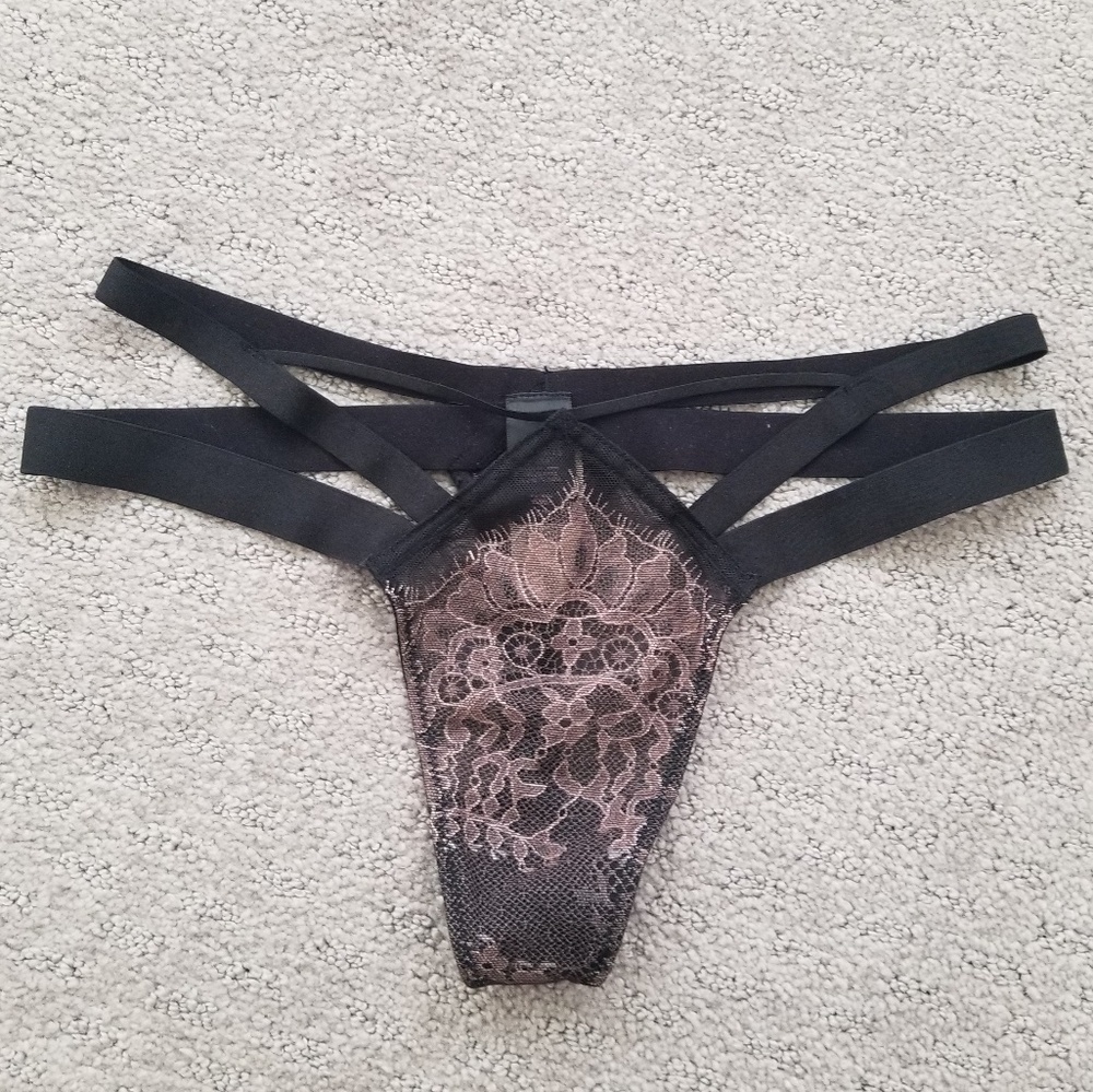 *NEW* Victoria's Secret Thong
